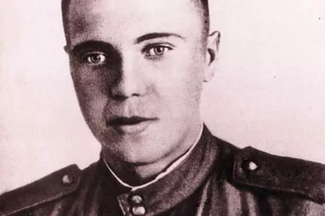 Рис. 2. Виктор Астафьев в молодости