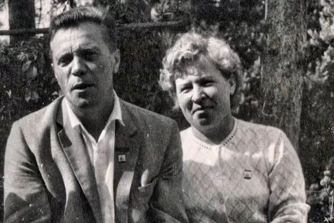 Рис. 4. Виктор Астафьев и его жена Мария